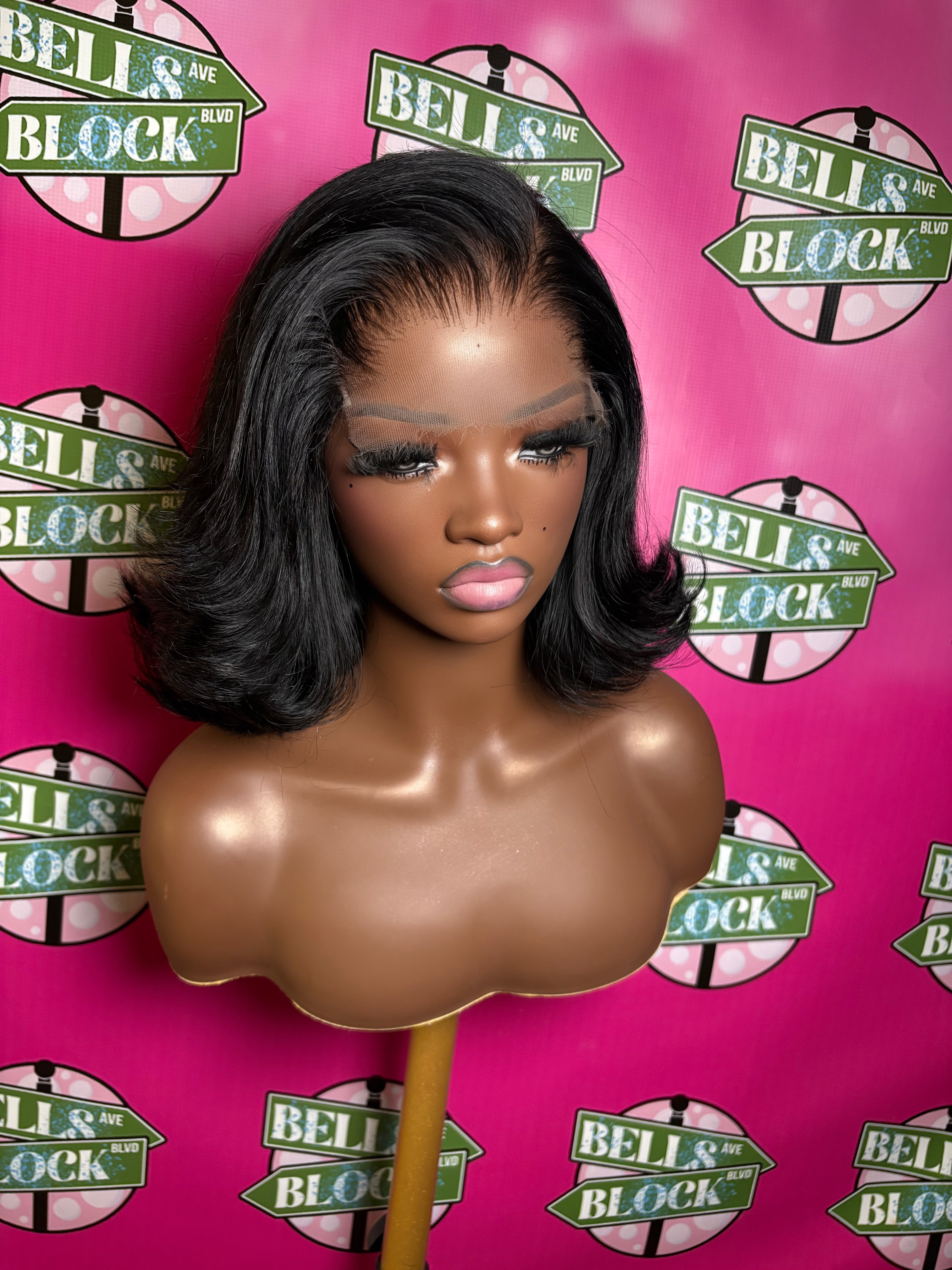 OFFICE AUNTY GLUELESS FLIP BOB