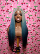 So icey glueless wig 24’